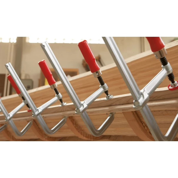 Стяга винтова стоманена клас Х GS 300/140, BESSEY