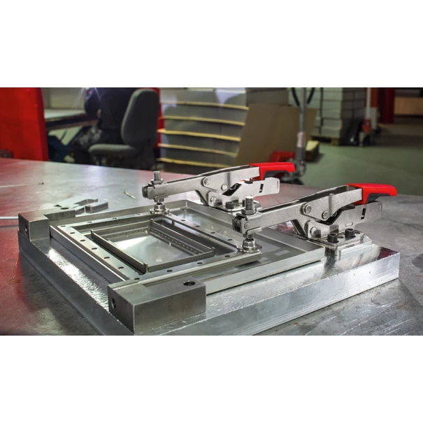 Стяга бъродействаща хоризонтална с рамо и хоризонтална плоча STC-HH /35, BESSEY
