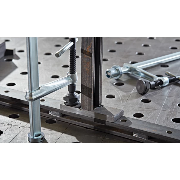 Елемент закрепващ за заваръчни маси TWM28 300/120, BESSEY