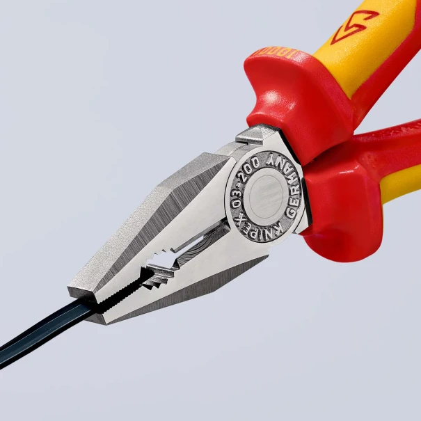Клeщи комбинирани хромирани, Ø2,5mm 200mm, 03 06 200 SB, KNIPEX