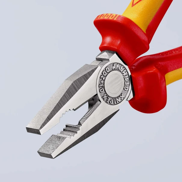 Клeщи комбинирани хромирани, Ø2,5mm 200mm, 03 06 200 SB, KNIPEX