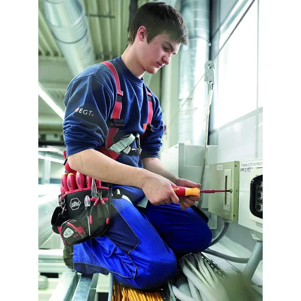Отвертка с магазин за битове LiftUp electric Phillips, PlusMinus/Pozidriv, плоска с 6 slimBits, 38611, WIHA