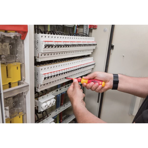 Динамометричен адаптер easyTorque electric за държач slimBits и slimVario®, в блистер 2,0 Nm, 41342, WIHA