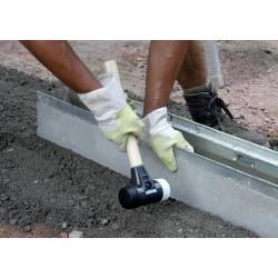 Чук Safety, средно мека/средно твърда с дръжка от хикориево дърво, кръгла работна зона, 26434, WIHA