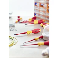 Отвертка кръстата SoftFinish® изтънена slimFix Pozidriv, PZ 1 x 80 mm, 39566, WIHA