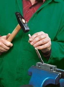 Работа с ръчен секач